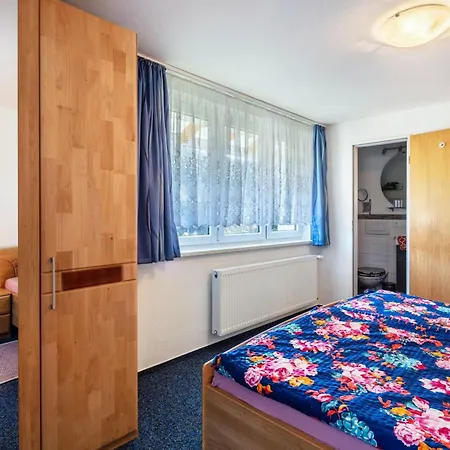 Apartament 4